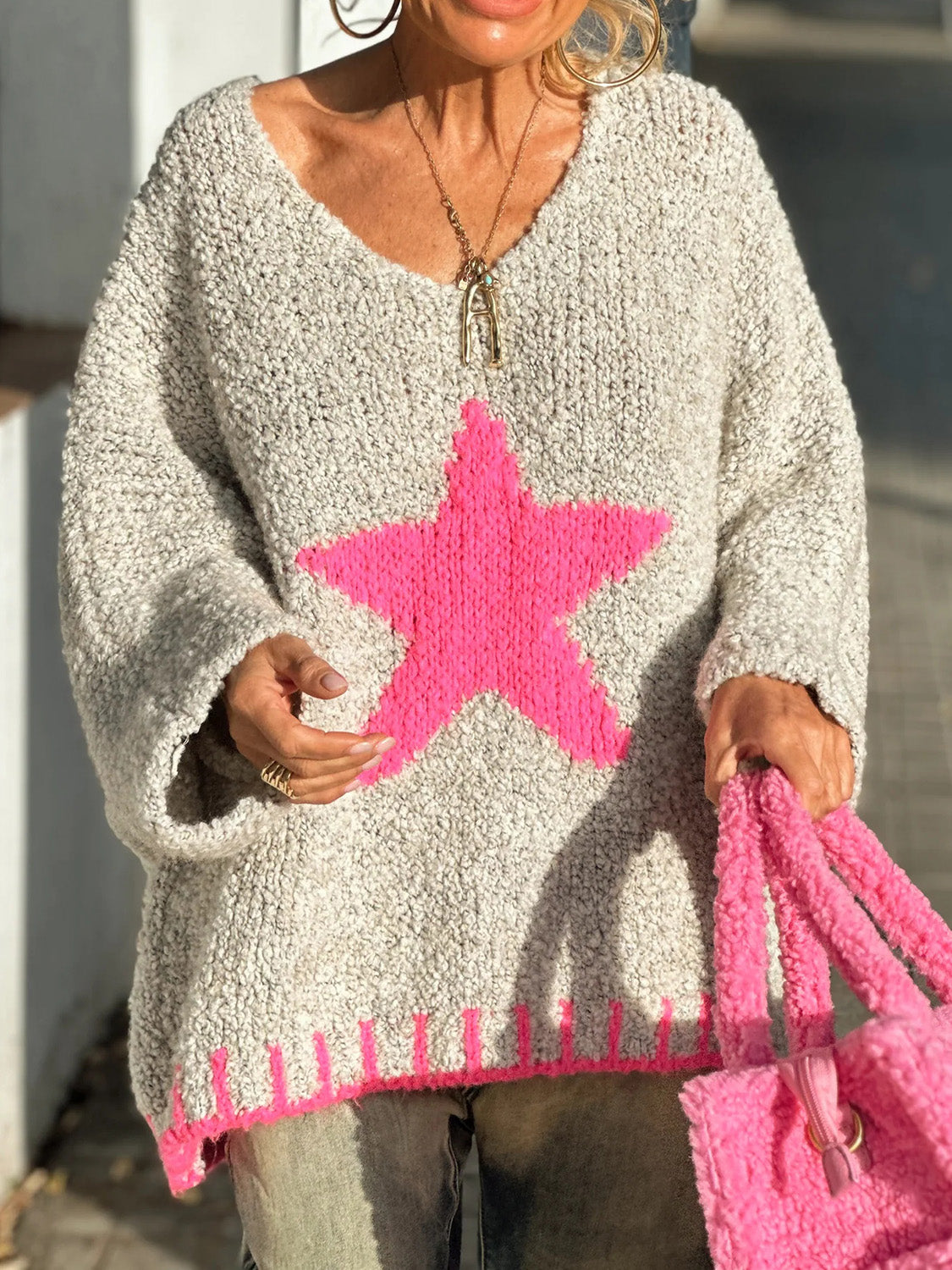 Ingrid | Long-sleeved oversized sweater with a star V-neck
