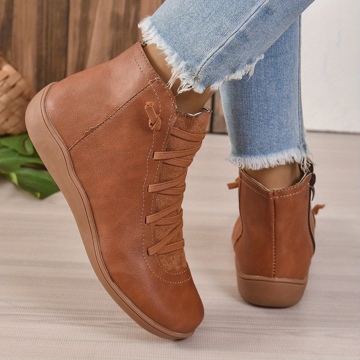 Paloma | Modern and supportive orthopedic boots.