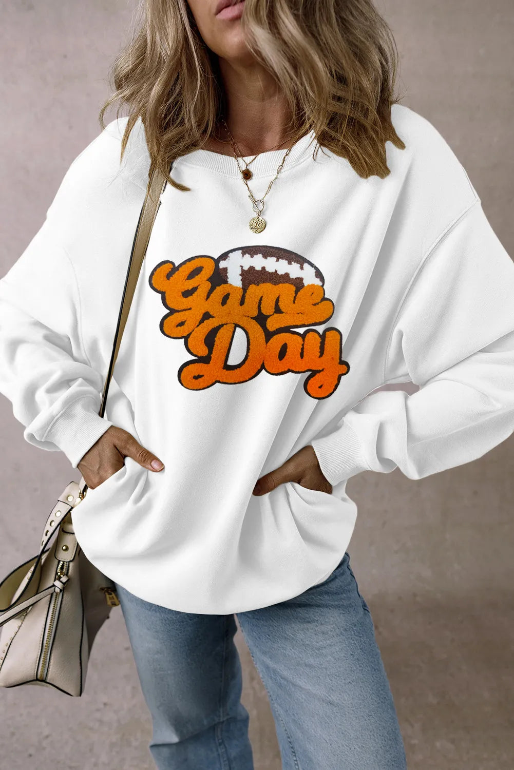 Karin | Football sweatshirt with a crew neck and long sleeves