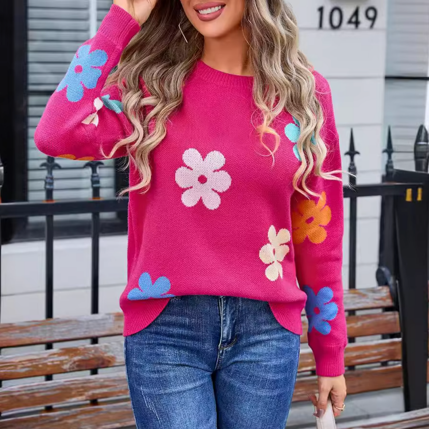 Vanesa | Knitted sweater with a floral pattern