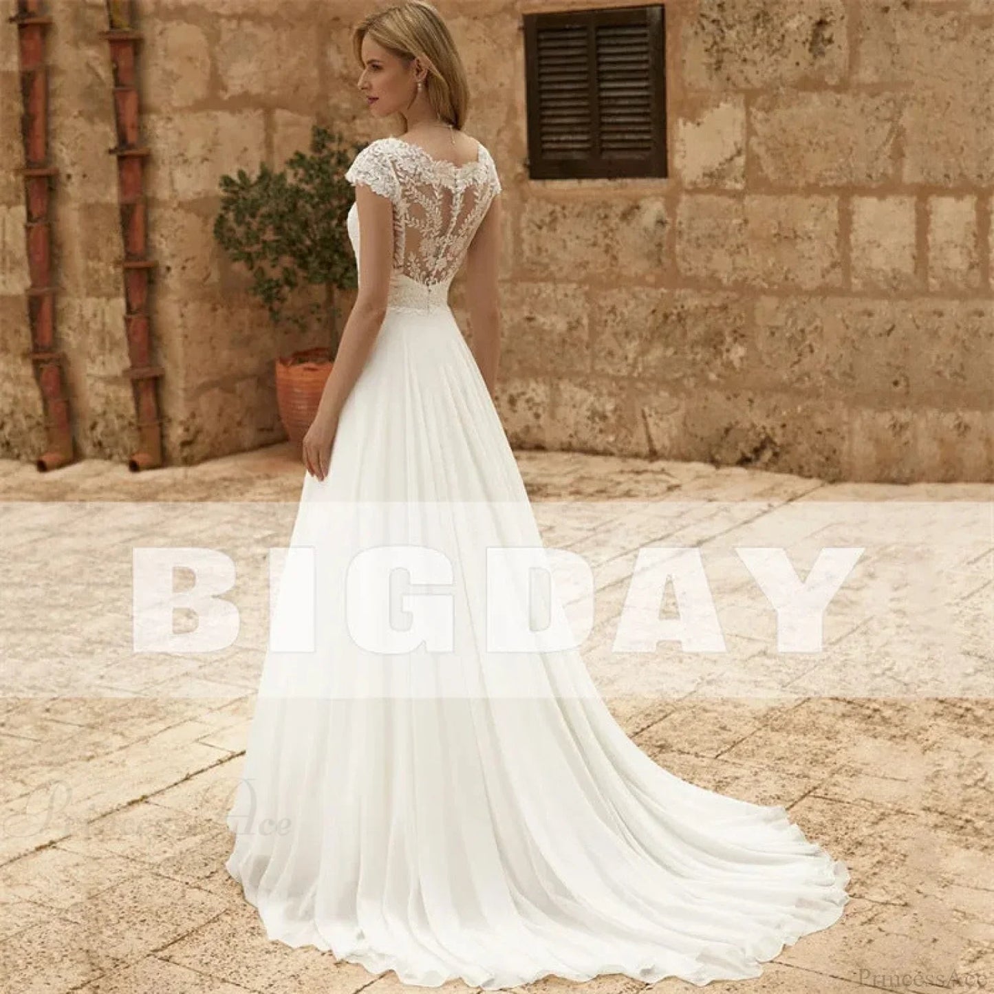 Elegant Lace Long Train Bridal Wedding Dress