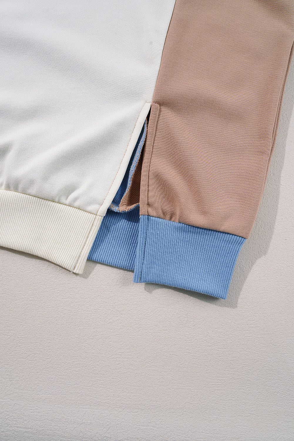 Juliana | Long sleeve sweatshirt with slit color block and crew neck