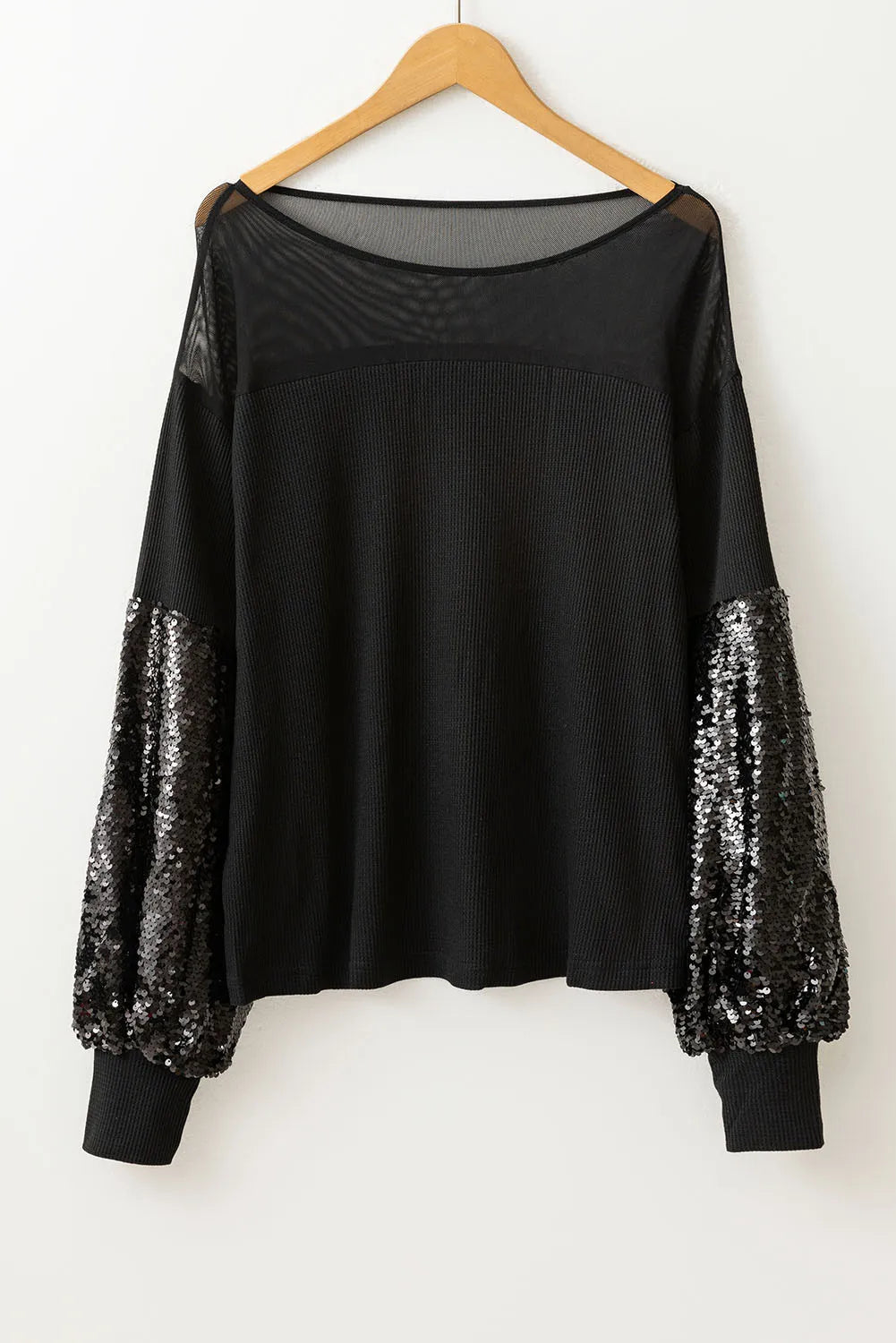 Ingrid | Long-sleeved blouse with sequins and a boat neckline