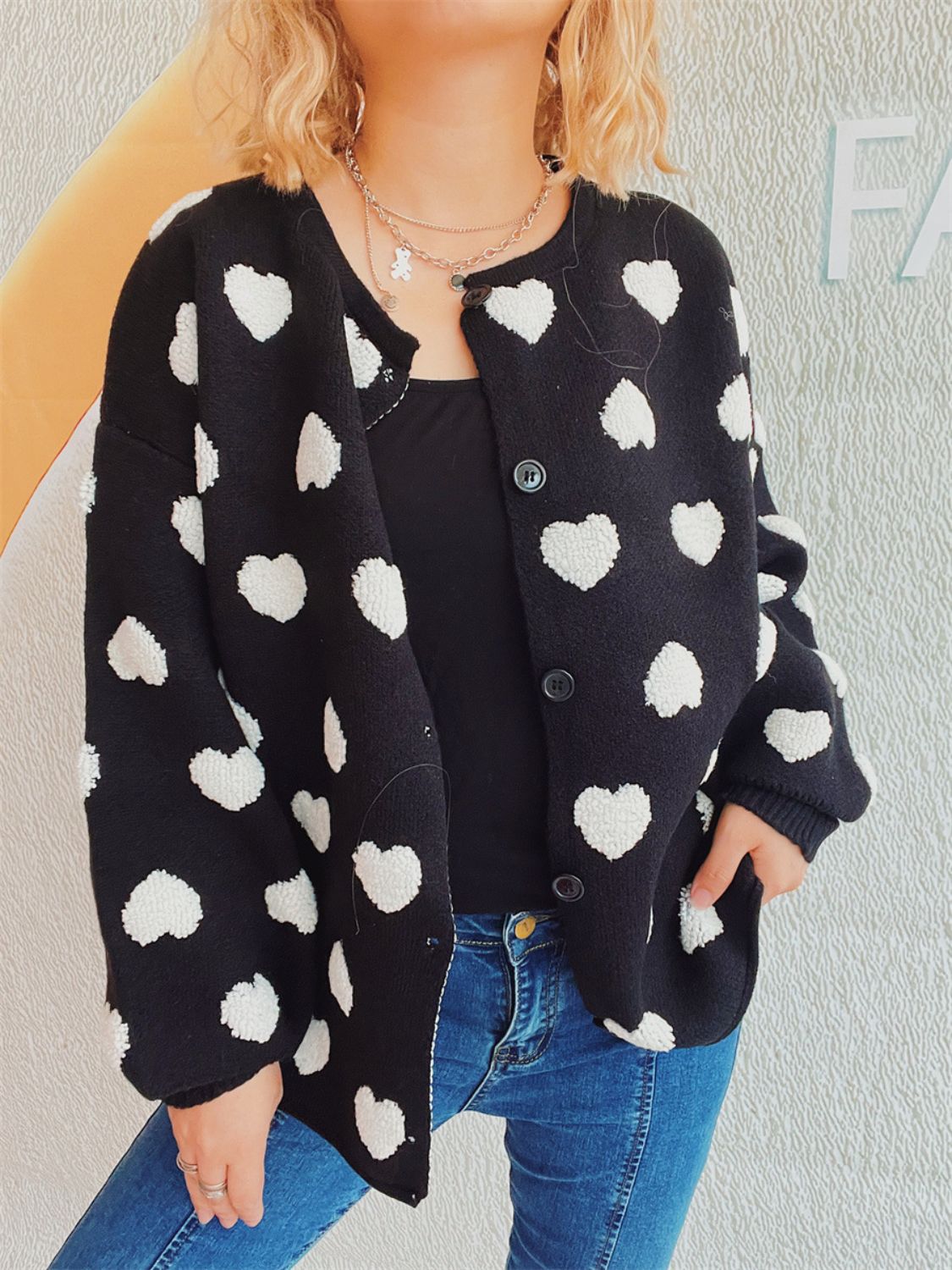 Melanie | Long-sleeved cardigan with heart buttons