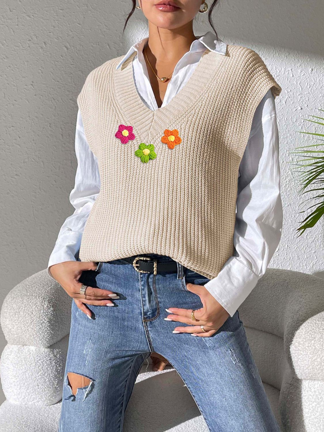 Renata | V-neck floral sweater