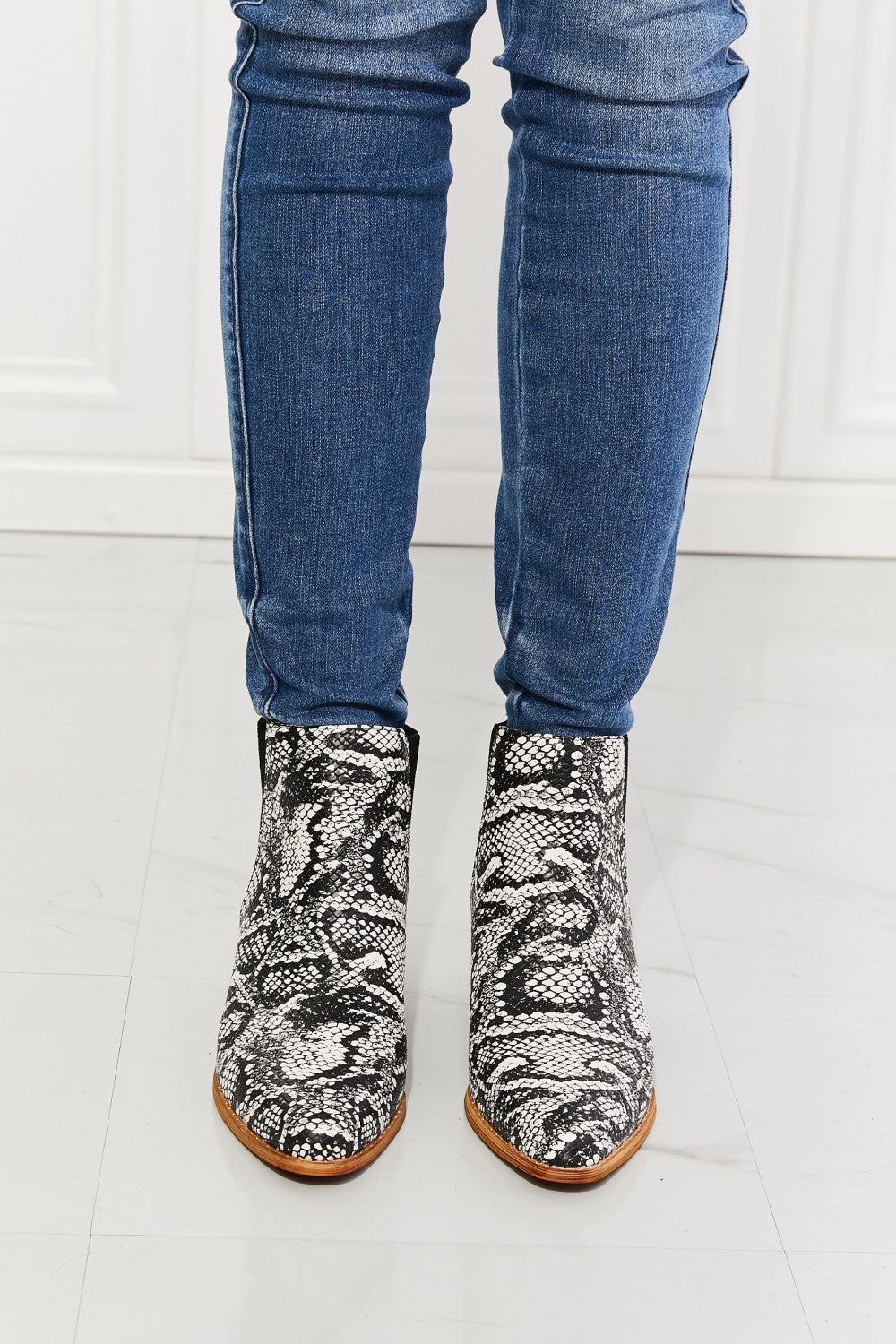Maricarmen | Supportive and fashionable orthopedic footwear