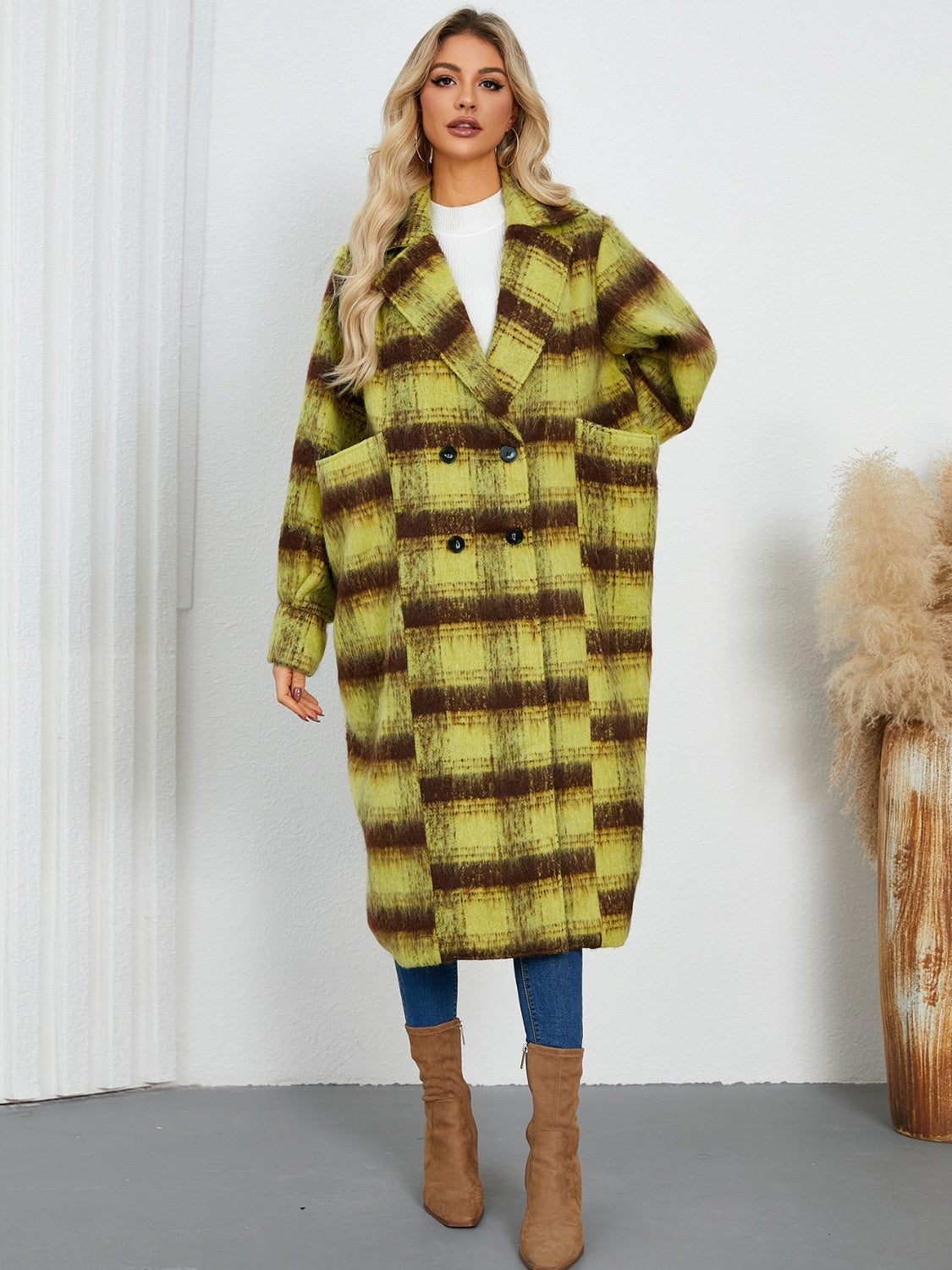 Rocio | Contrasting double breasted long sleeve coat