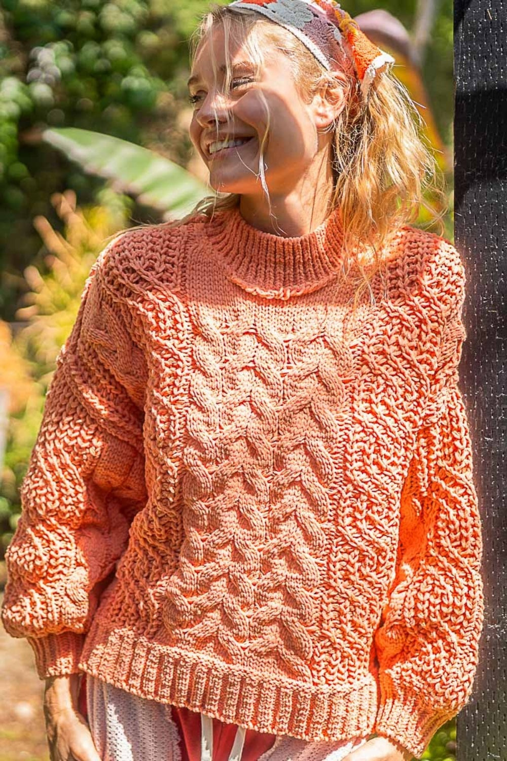 Theresa | Sweater with stand-up collar and cable knit