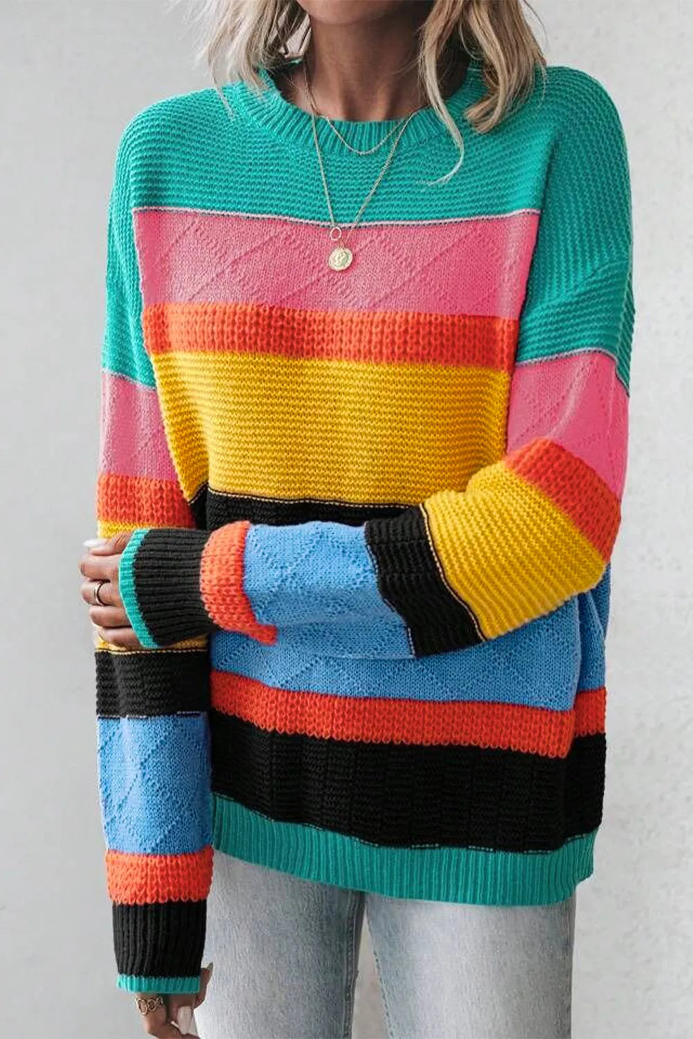 Monica | Contrast sweater with a crew neck and dropped shoulders
