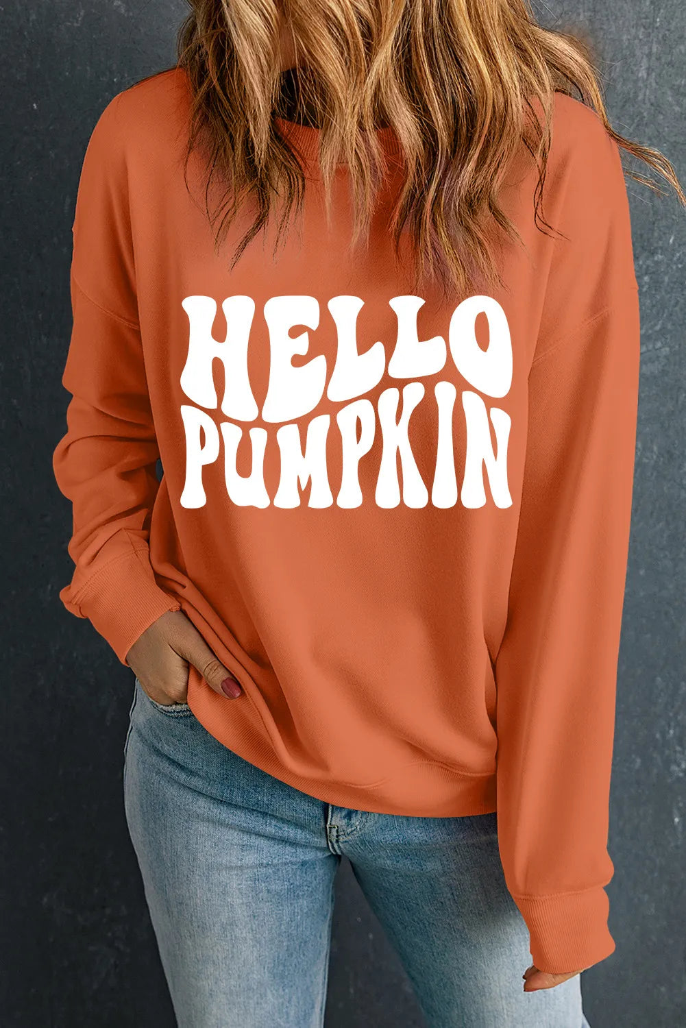 Helga | Long sleeve crew neck sweatshirt with letter graphic