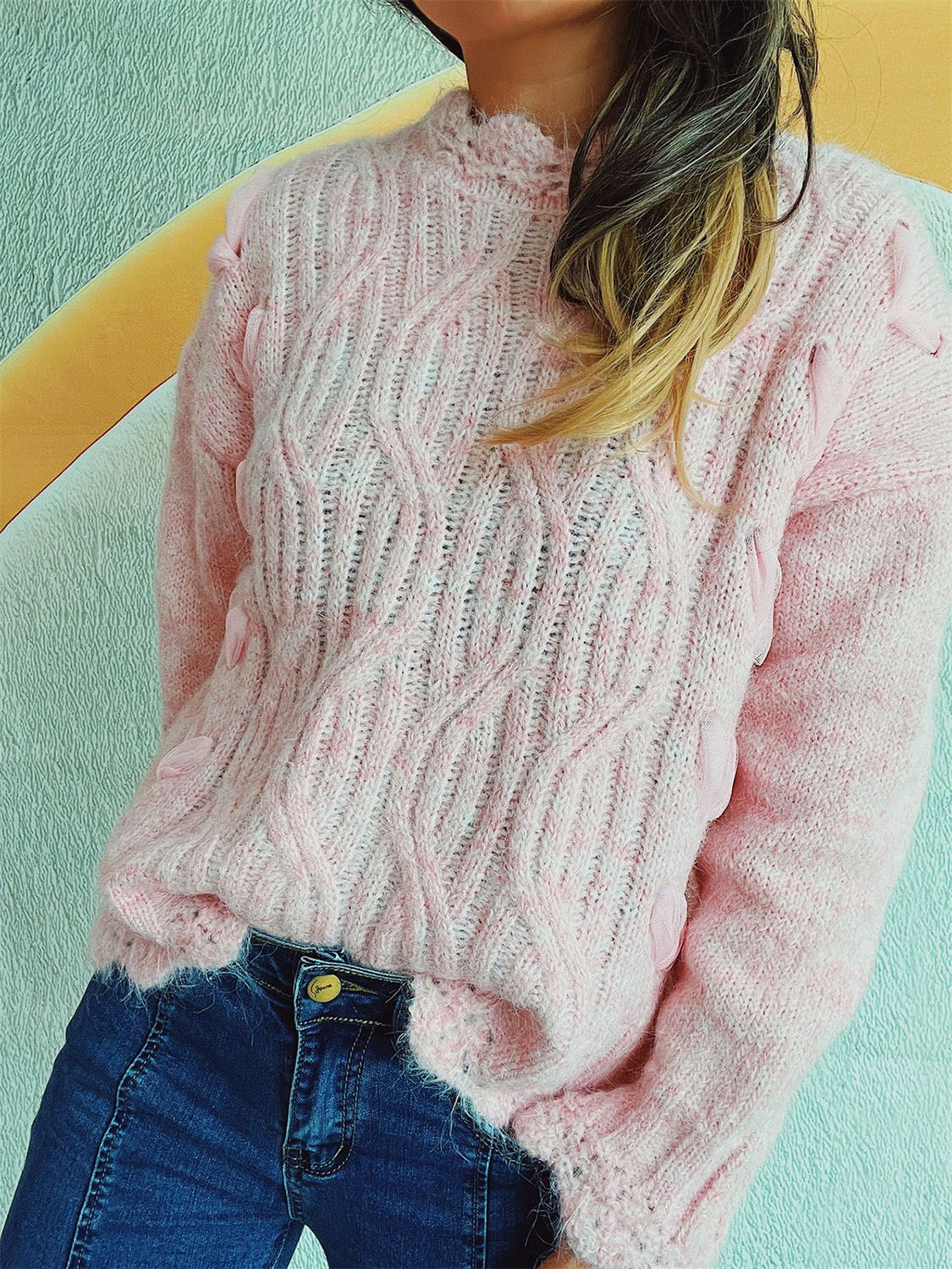 Gabriella | Long-sleeved sweater with dropped shoulders and a wavy hem