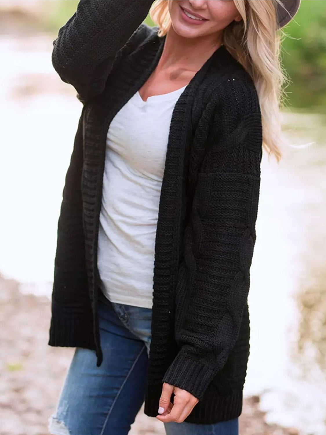 Aneta | Cable knit cardigan with open front and long sleeves