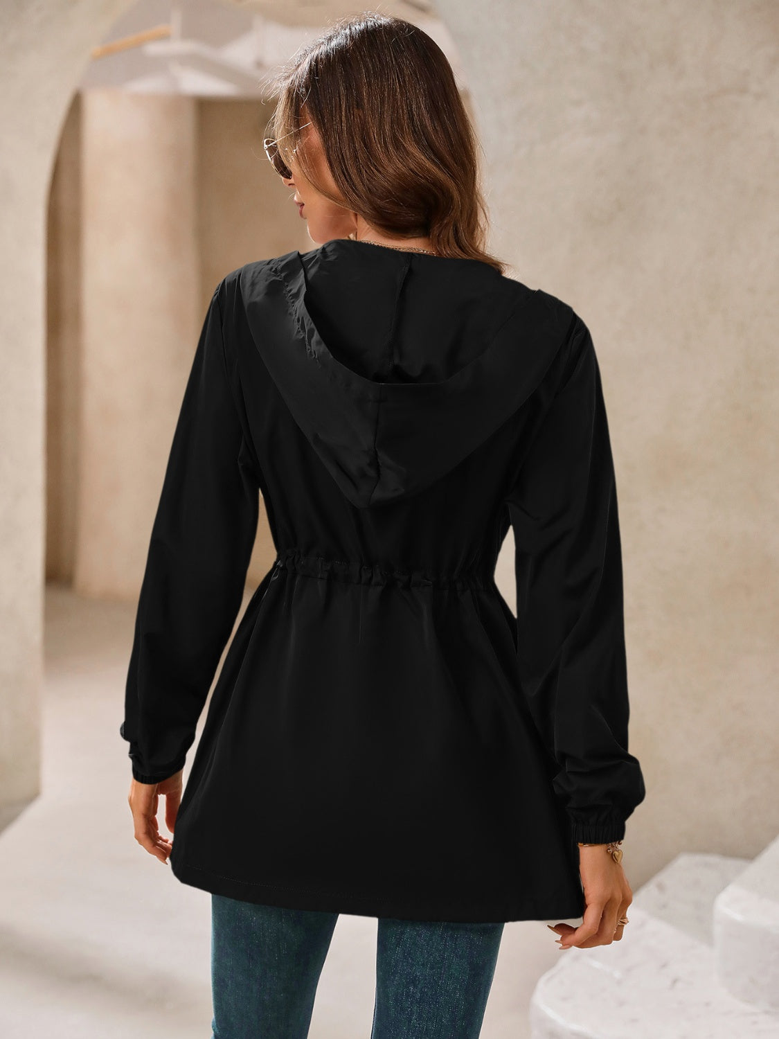 Elvira | Waterproof, long-sleeved outdoor windbreaker with hood