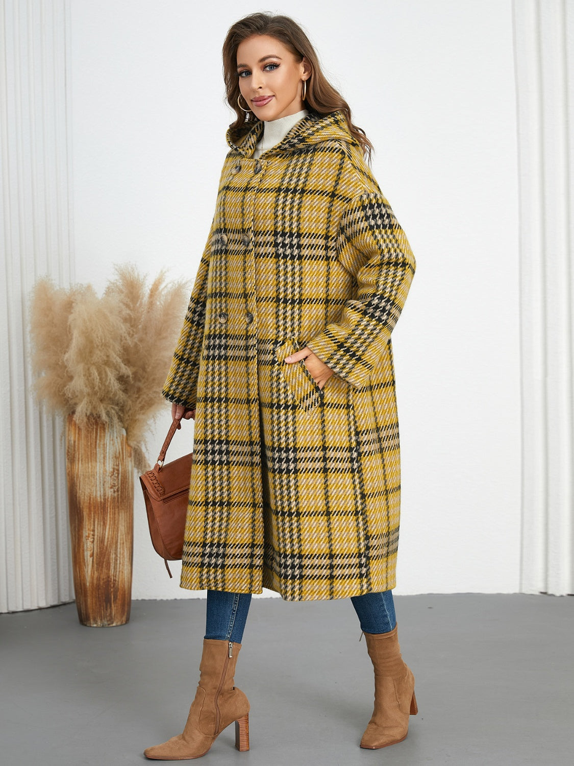 Abigail | Checked double breasted long sleeve coat