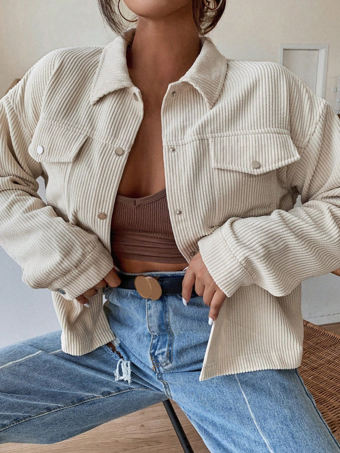 Estefanía | Honey colored down jacket with pockets and collar and snap fasteners