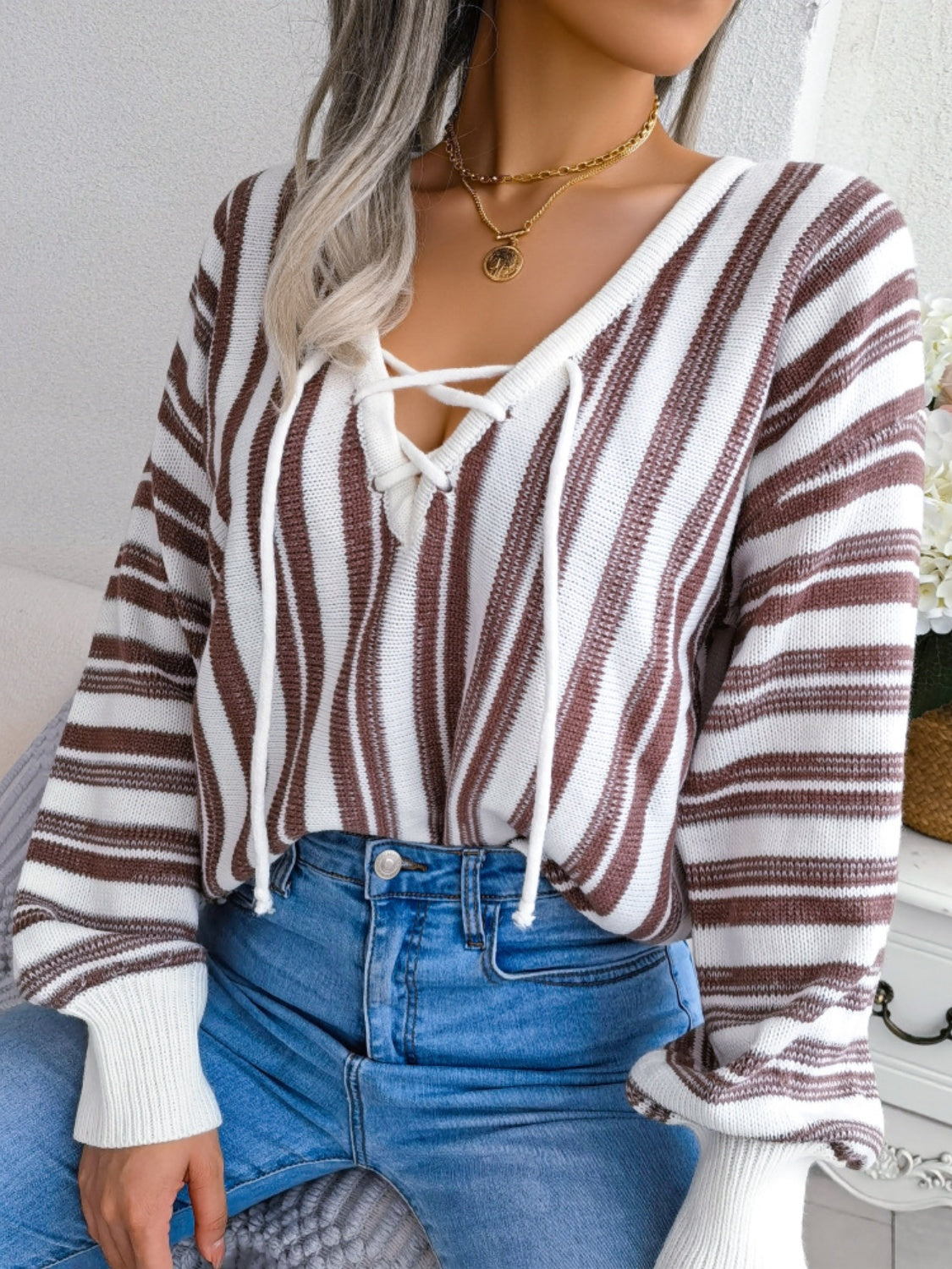 Isadora | Striped long-sleeved sweater with lacing