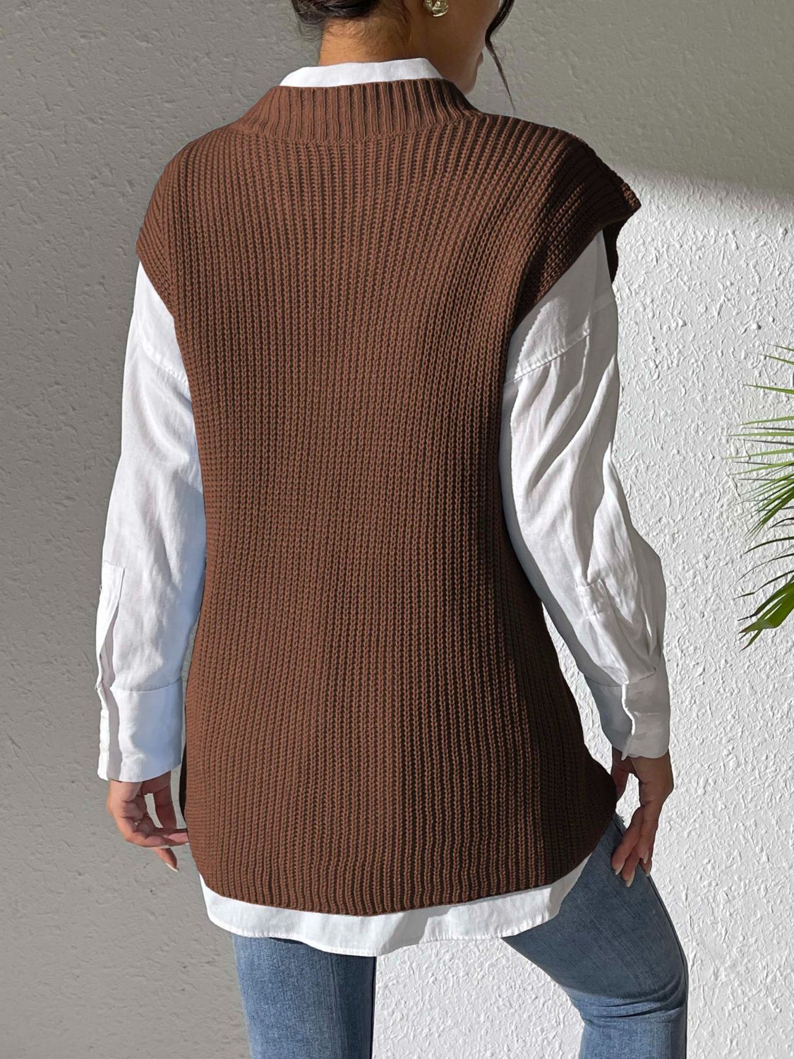 Beatriz | Beaded V-neck sweater vest