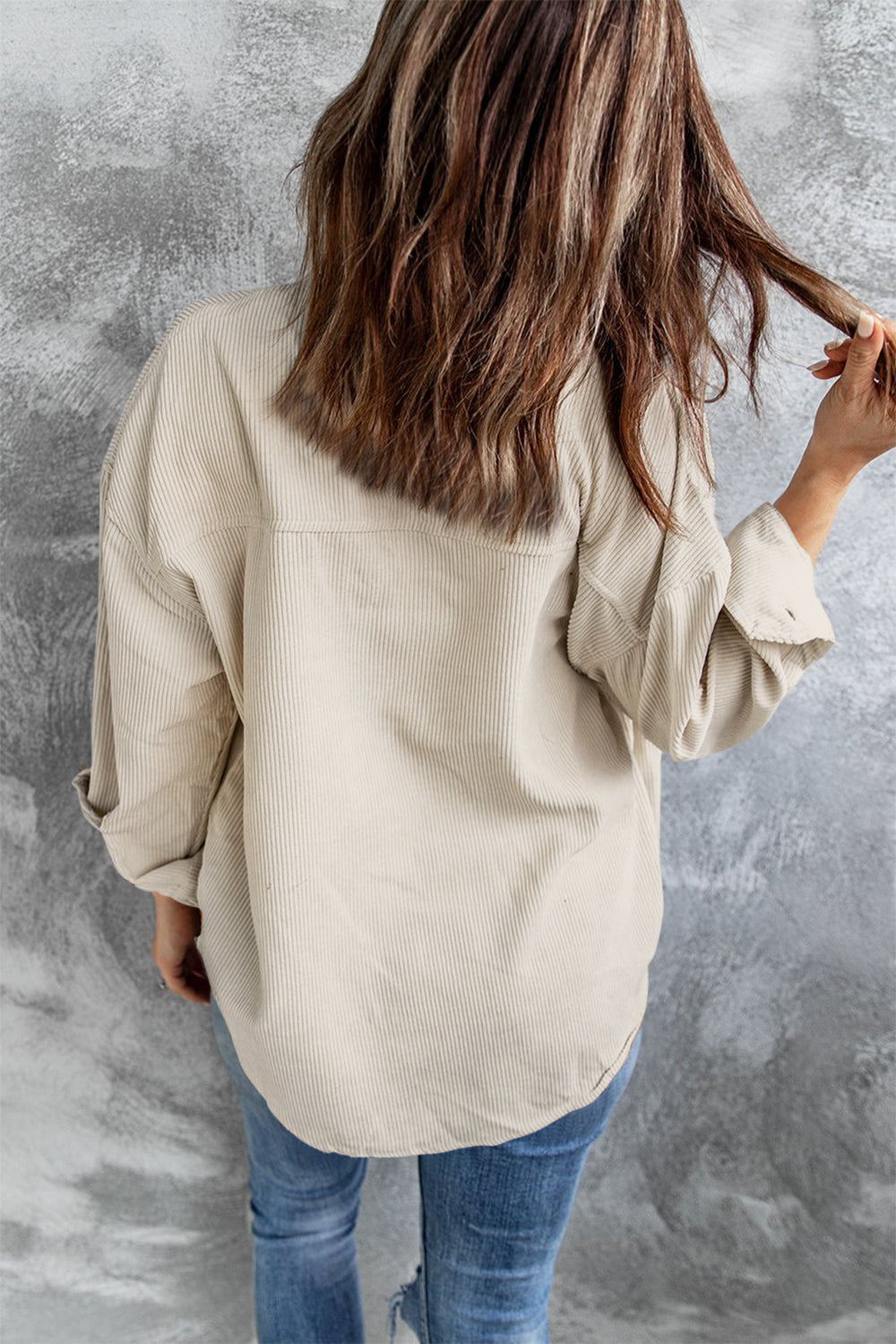 Zuleyka | Buttoned, drop shoulder jacket with collar and collar