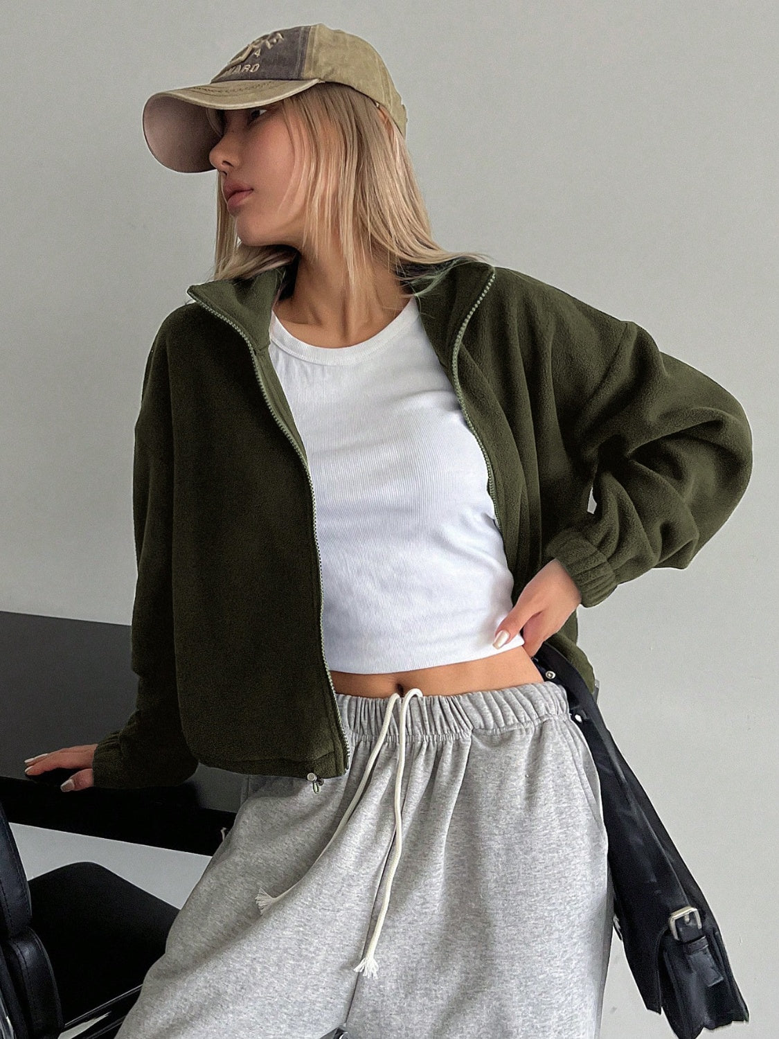 Zoe | Honey, long sleeve, cropped zip jacket