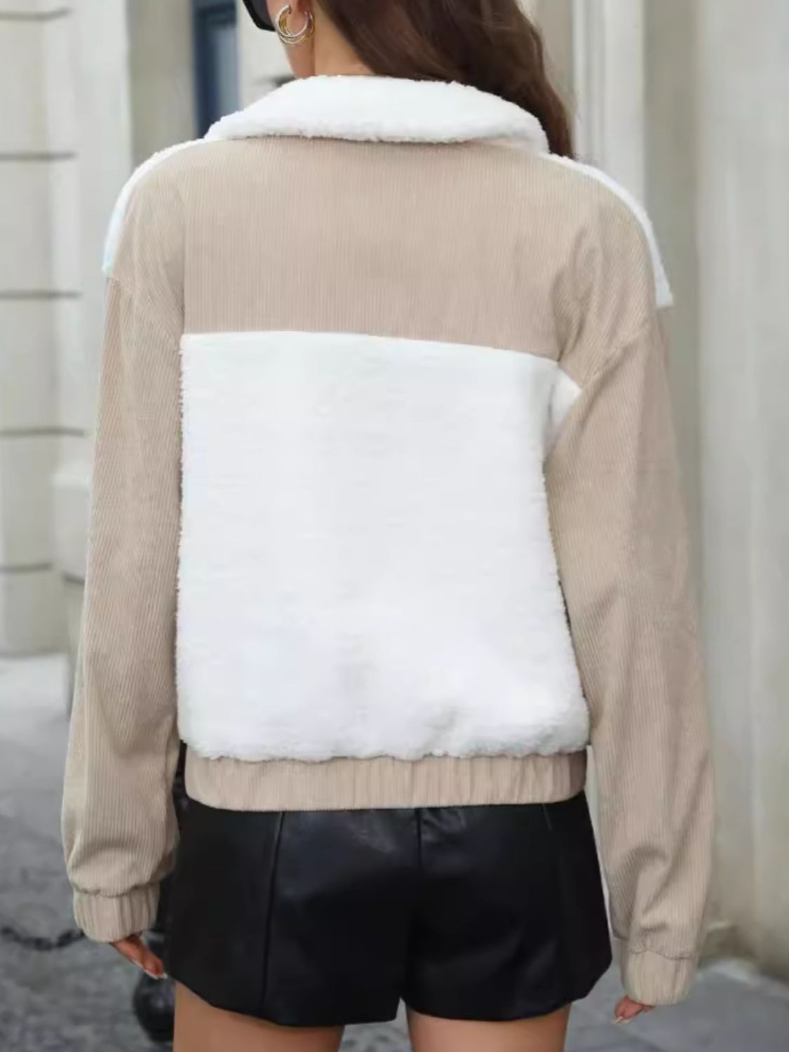 Elisa | Contrasting long-sleeved jacket with zip fastening