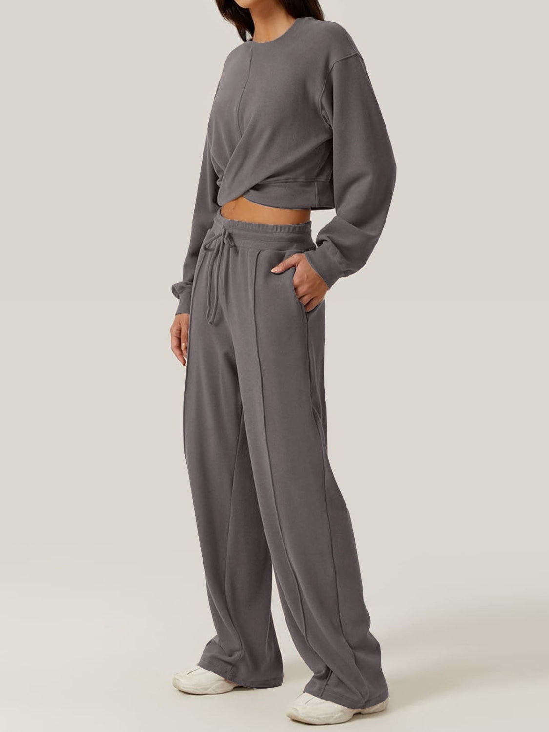 Gina | Set consisting of a crossover crew neck top and drawstring trousers