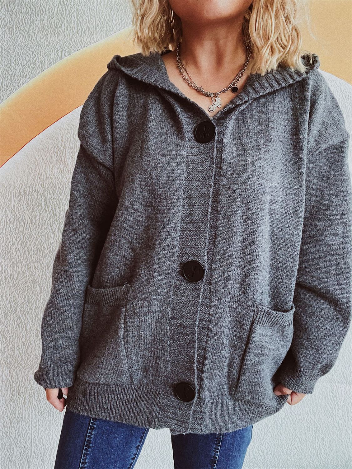 Beatrice | Long-sleeved cardigan with hood and dropped shoulders