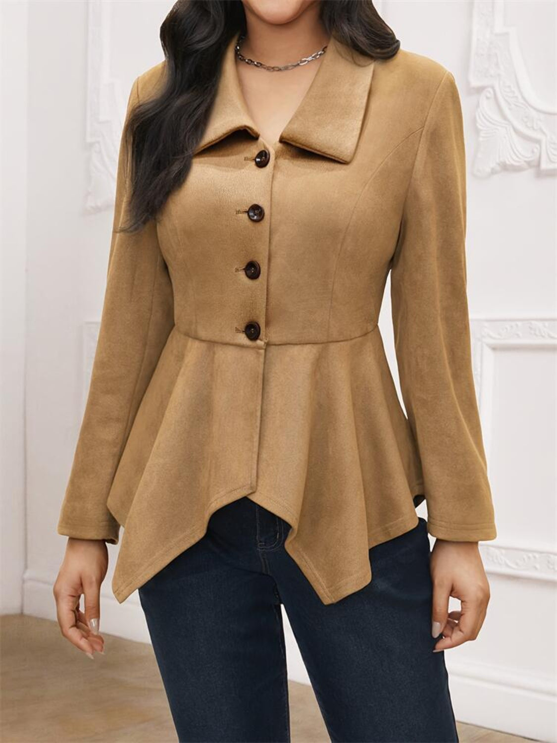 Leonie | Jacket with handkerchief hem and buttoned collar