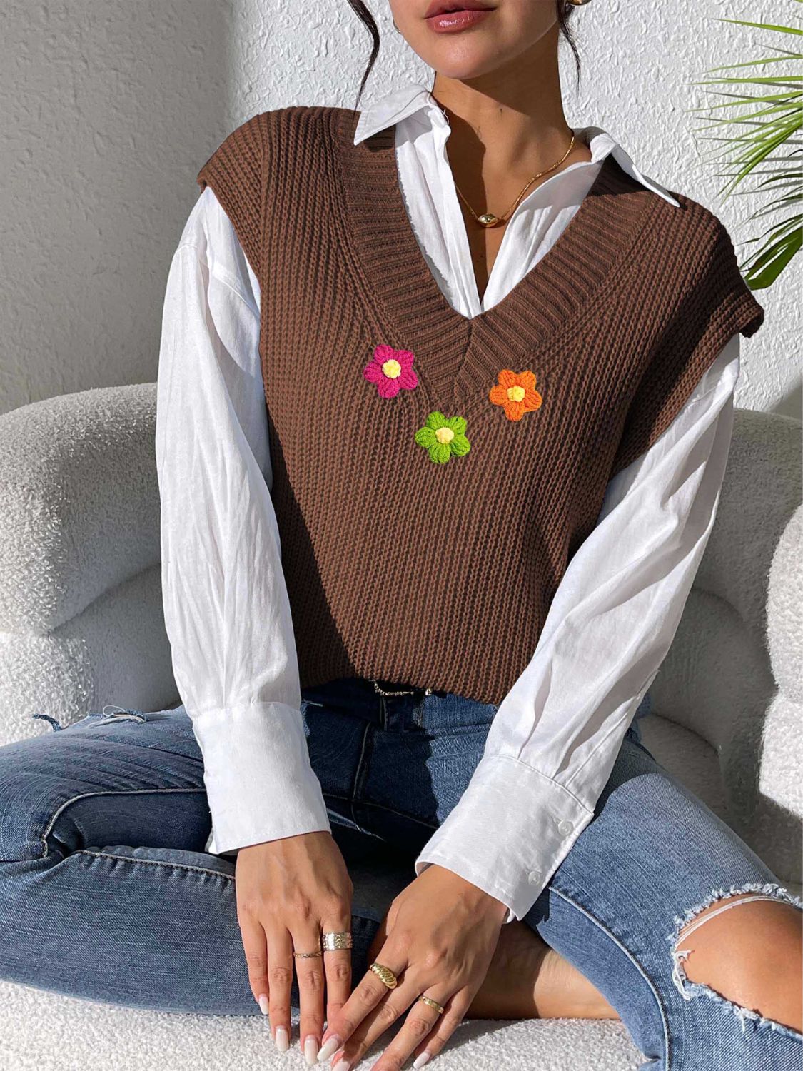 Renata | V-neck floral sweater