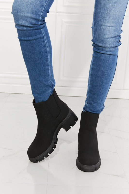 Esther | Fashionable and supportive orthopedic boots