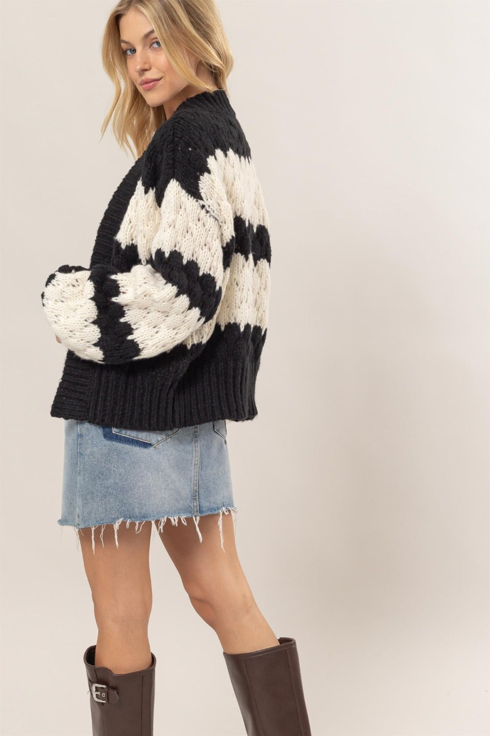 Noemí | Long sleeve scalloped sweater cardigan with open front