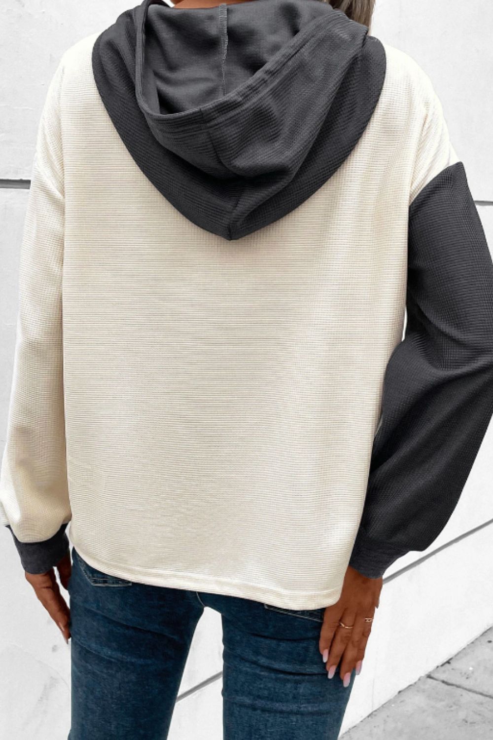 Yesenia | Two-tone long-sleeved waffle knit hoodie