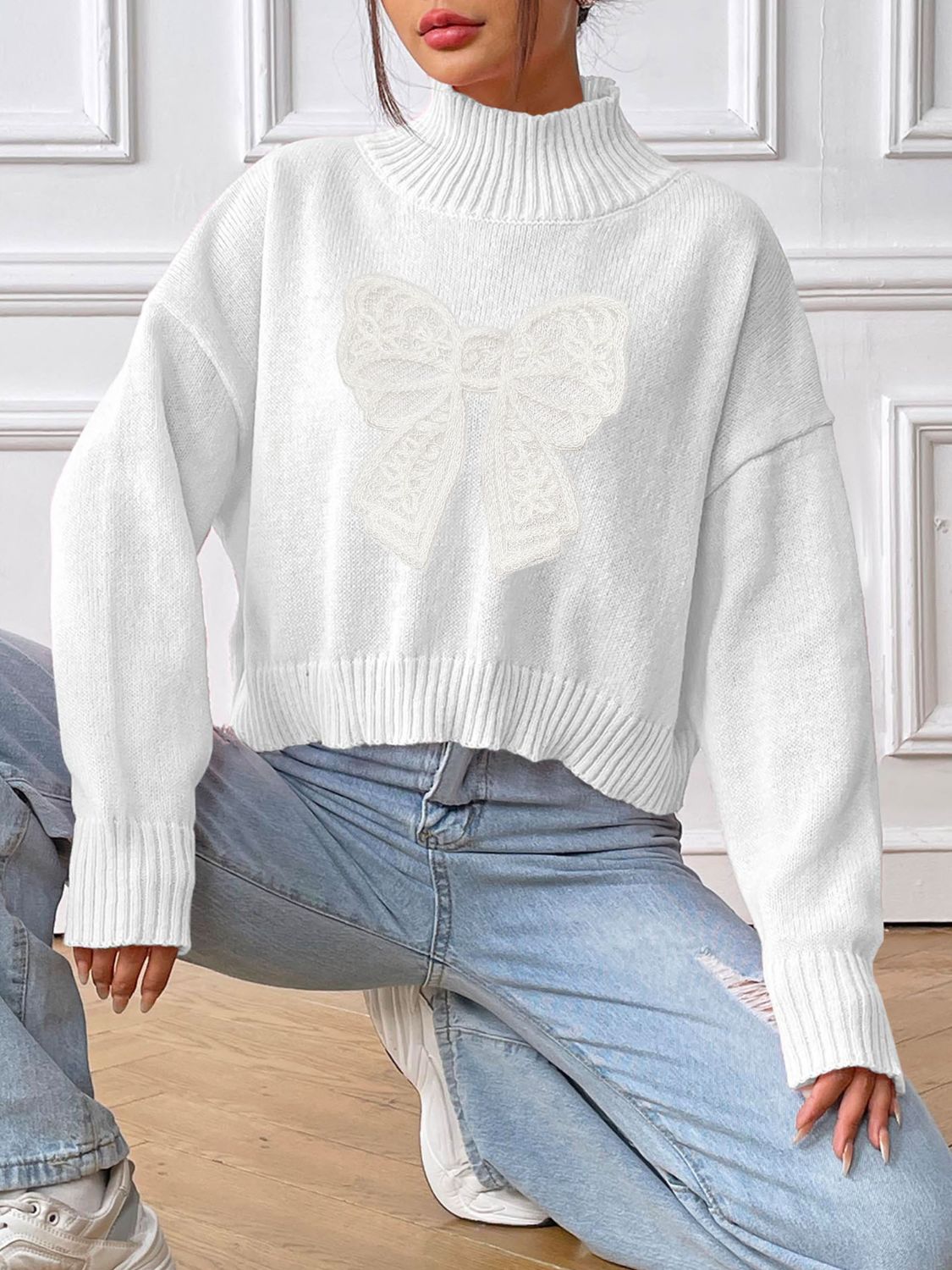 Rita | Turtleneck sweater with bow and long sleeves