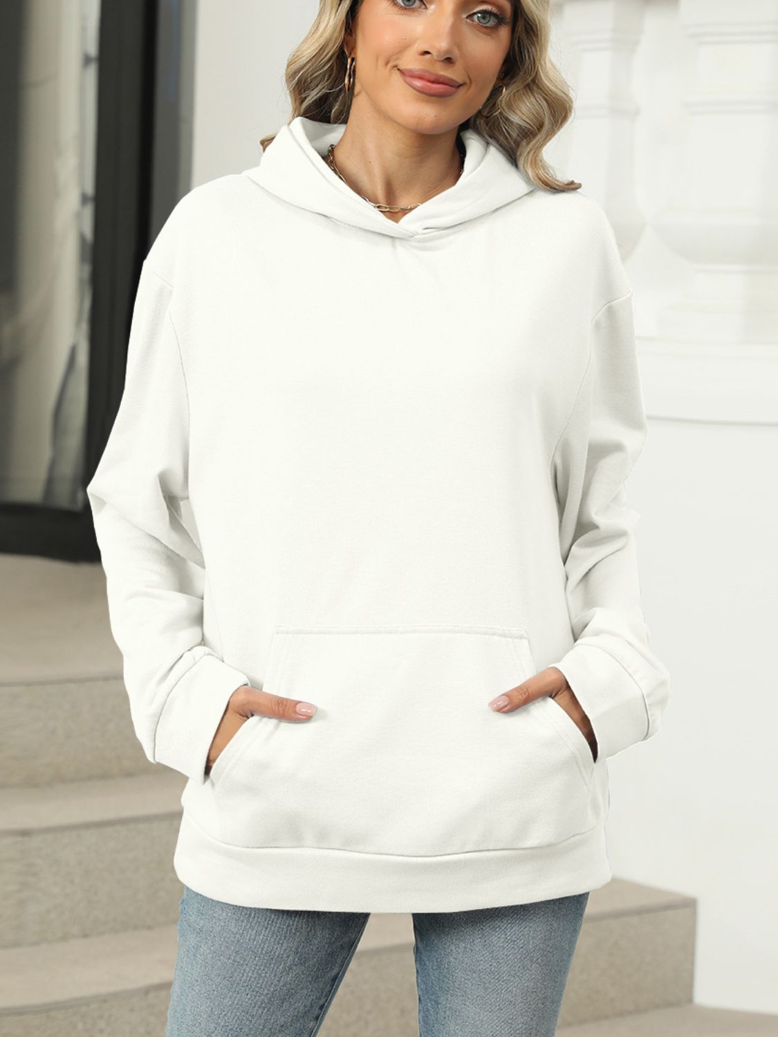 Dagmar | Hoodie with pockets and long sleeves