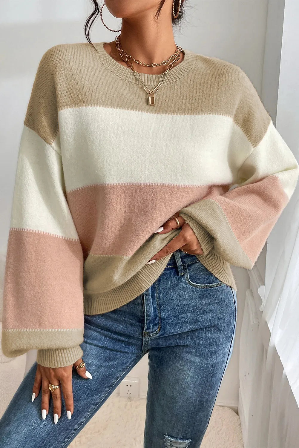 Monique | Color block crew neck sweater with lantern sleeves