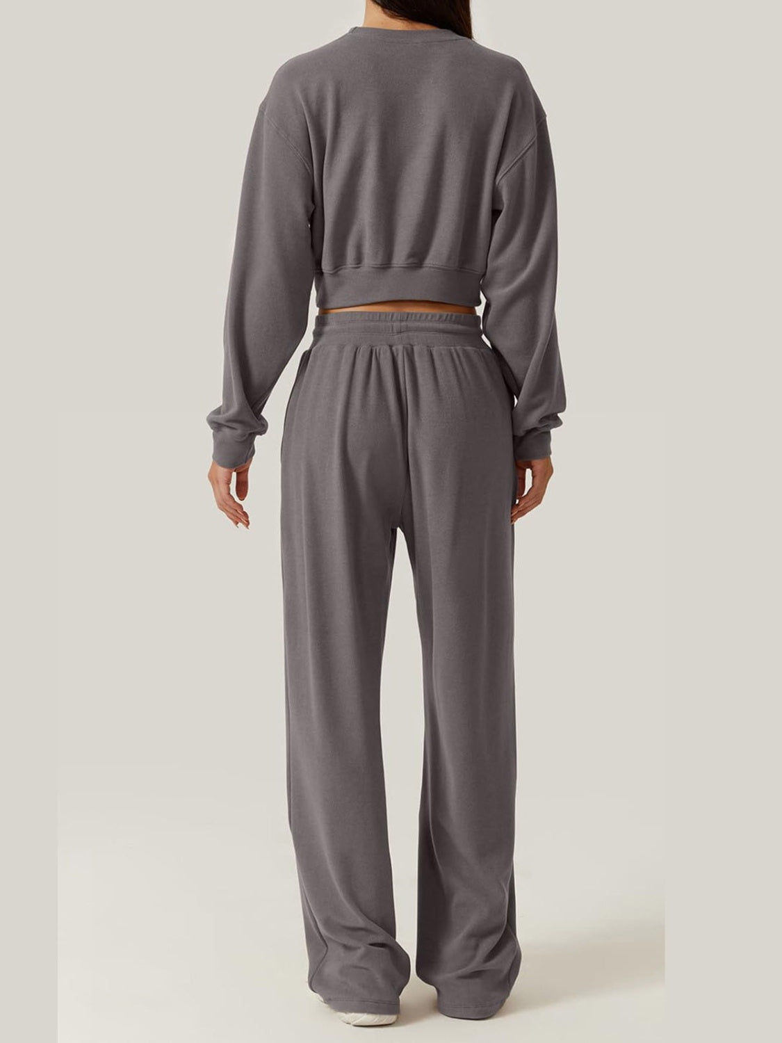 Gina | Set consisting of a crossover crew neck top and drawstring trousers