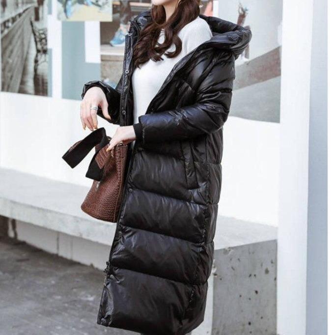 Beatriz | Long, lightweight, waterproof down coat for women