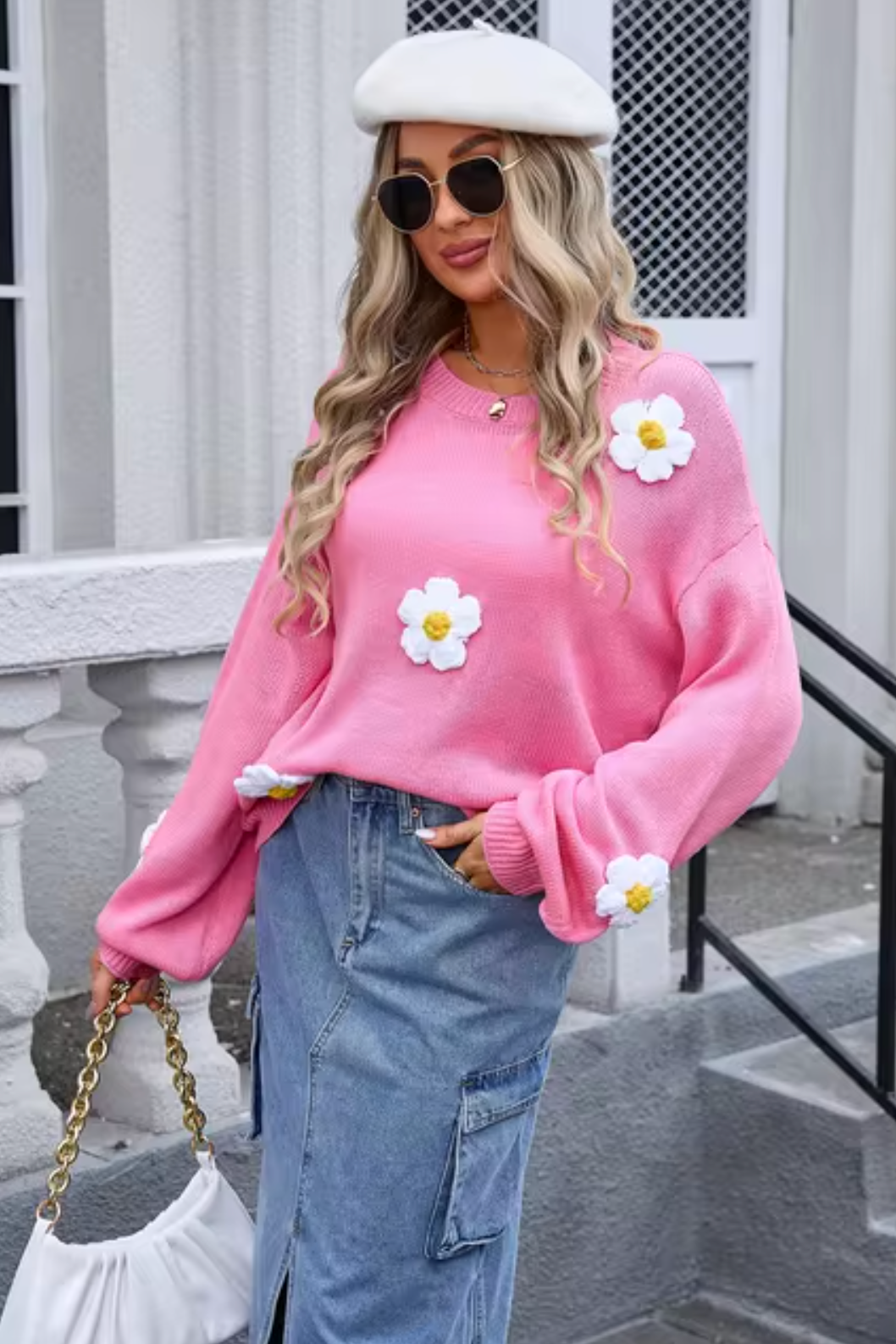 Valeria | Knitted sweater with 3D floral pattern