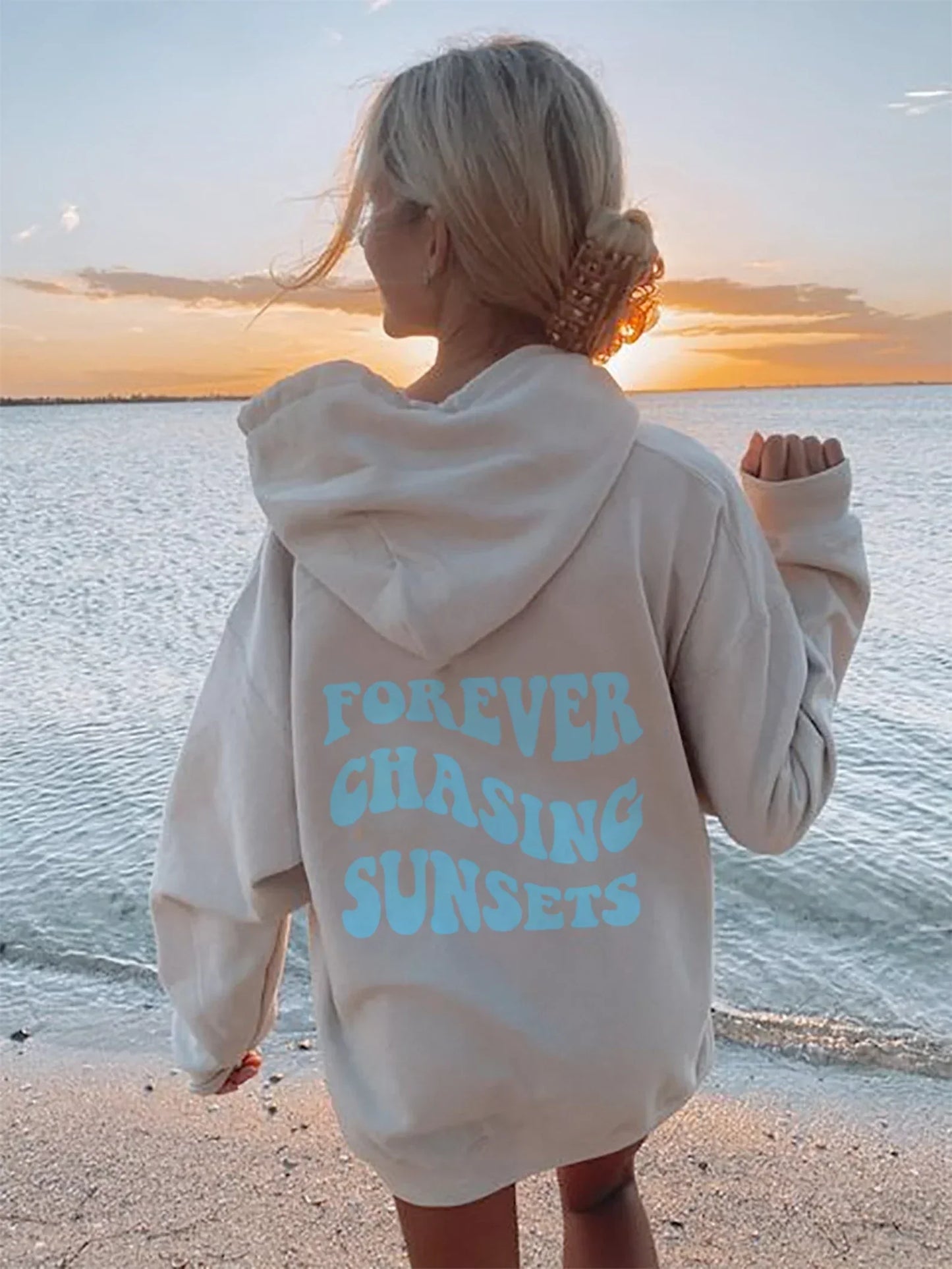 Raquel® | Stylish hoodie with lettering