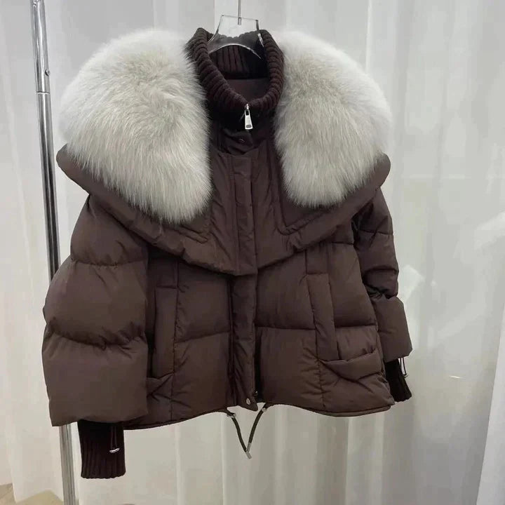 Yolaina | Relaxed and timeless winter jacket