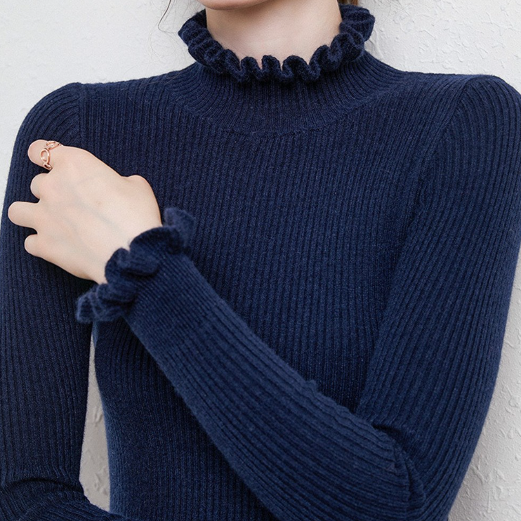 Mercedes | Casual and effortless winter sweater