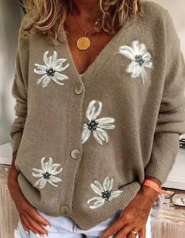 Noelia | Classic and elegant winter cardigan