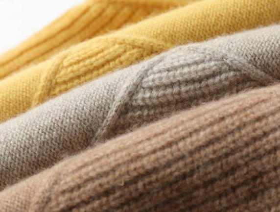 Silvia | Effortless and trendy winter sweater