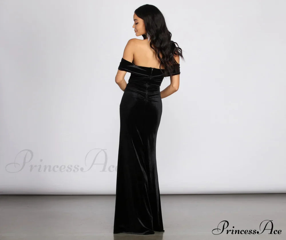 Jenisa Formal Off Charming The Shoulder Dress