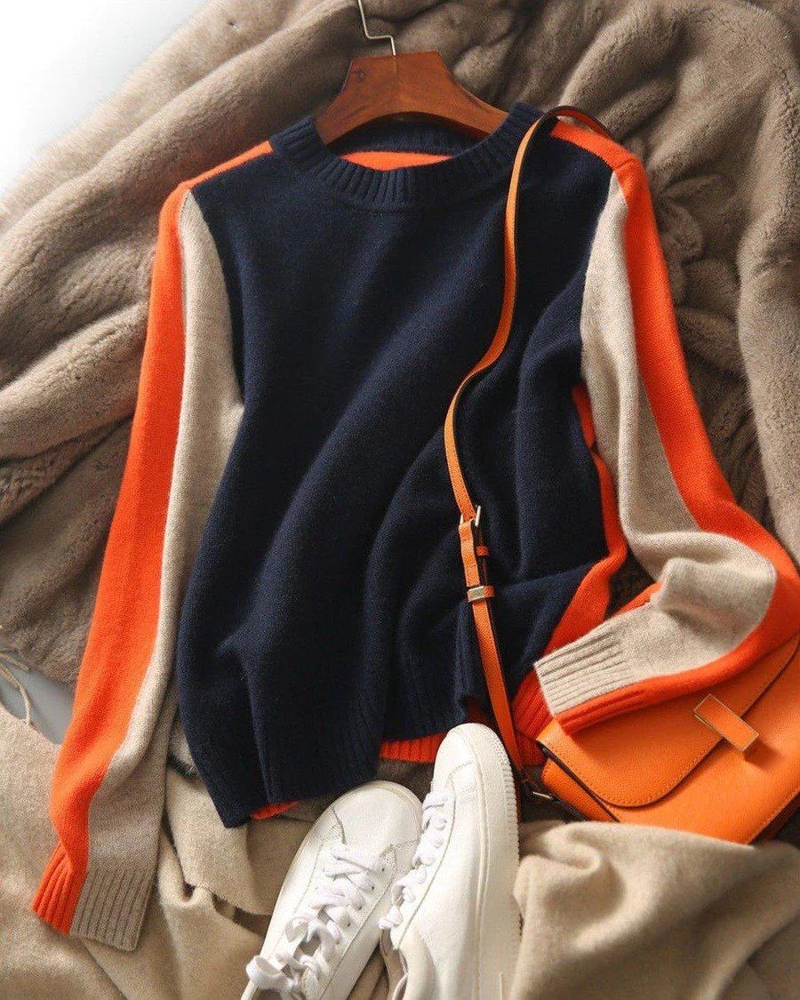 Yadira | Stylish and elegant winter sweater