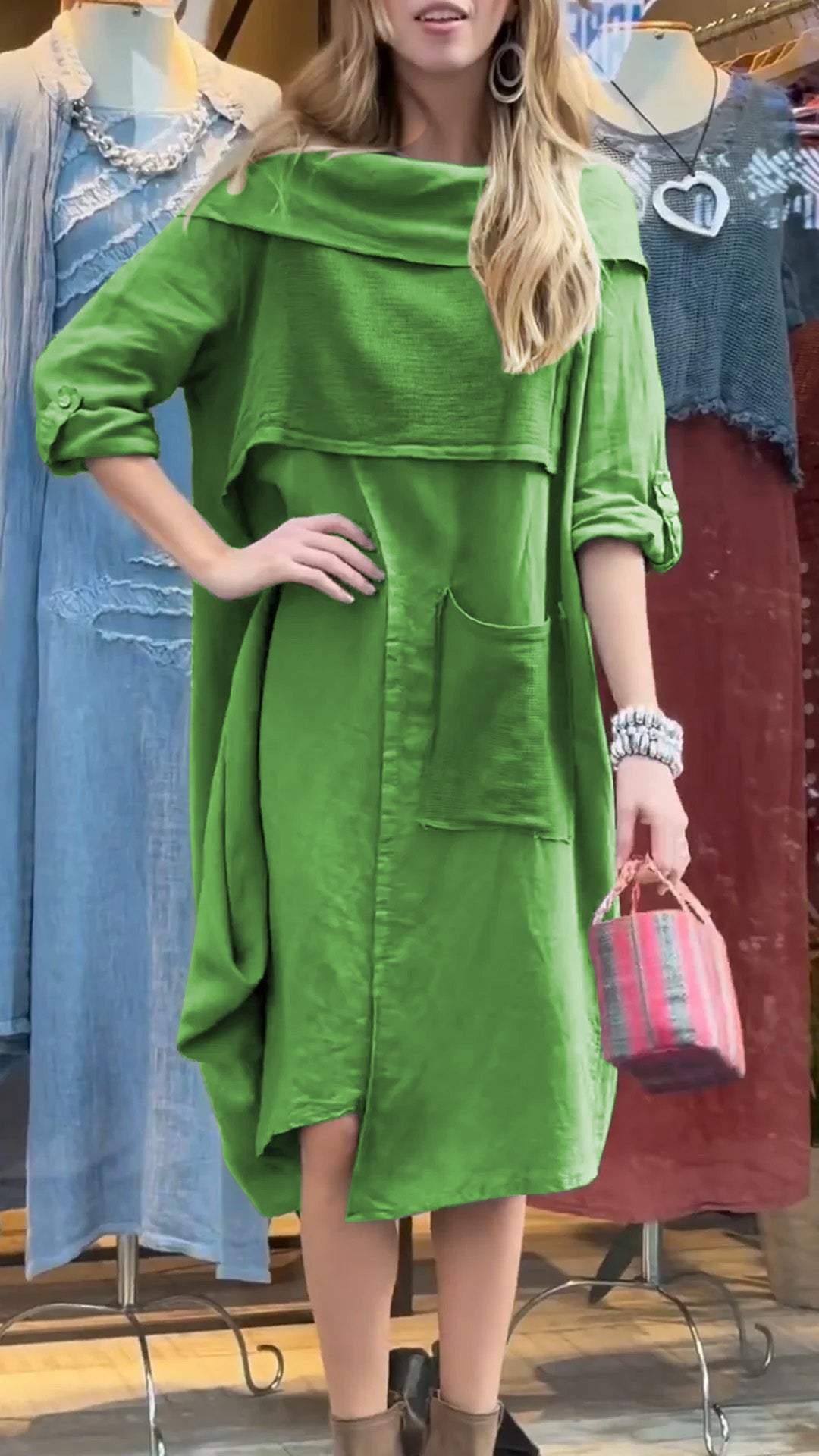 Manuela | Classic and elegant winter dress