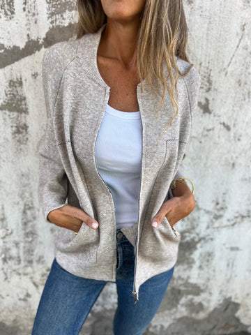 Monica | Chic and relaxed winter garment