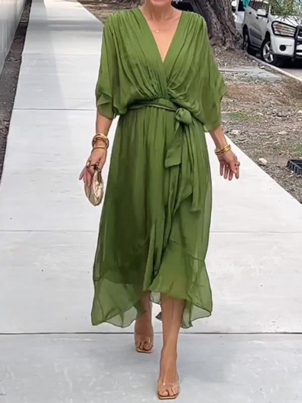 Nives® | Elegant Dress With V-Neckline