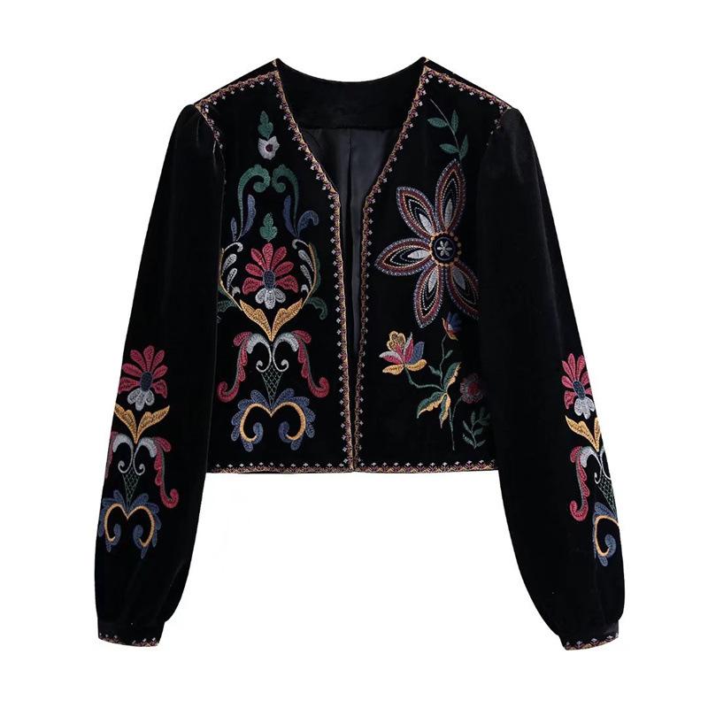 Fabiola | Fashionable and uncomplicated winter coat