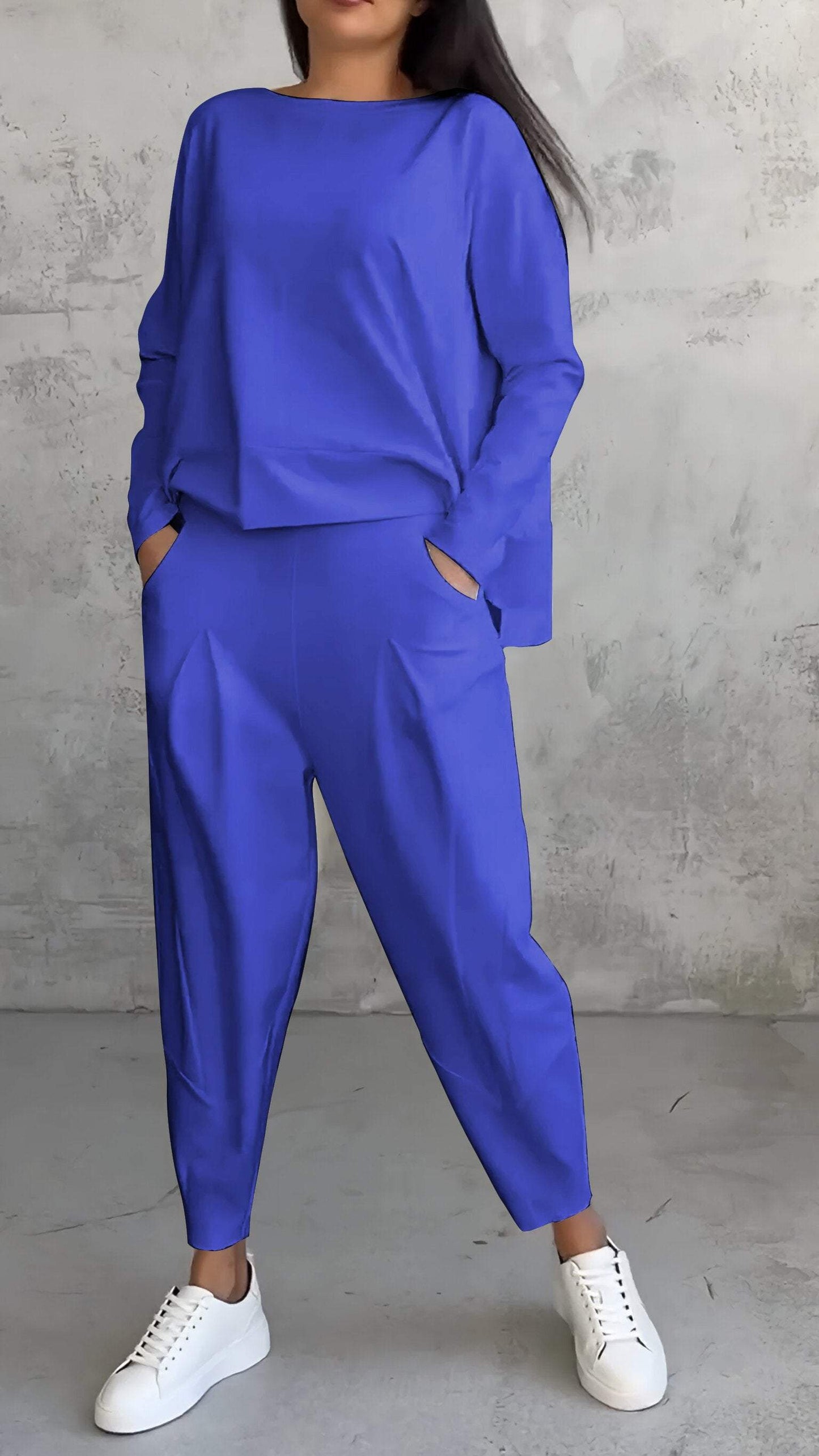 Rita® | Comfortable Combination With Crew Neck