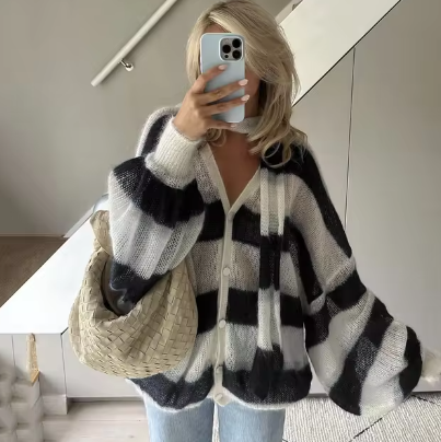 Yara | Striped women's sweater with scarf